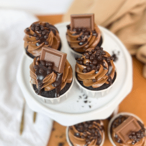 CHOCOLATE CUPCAKES
